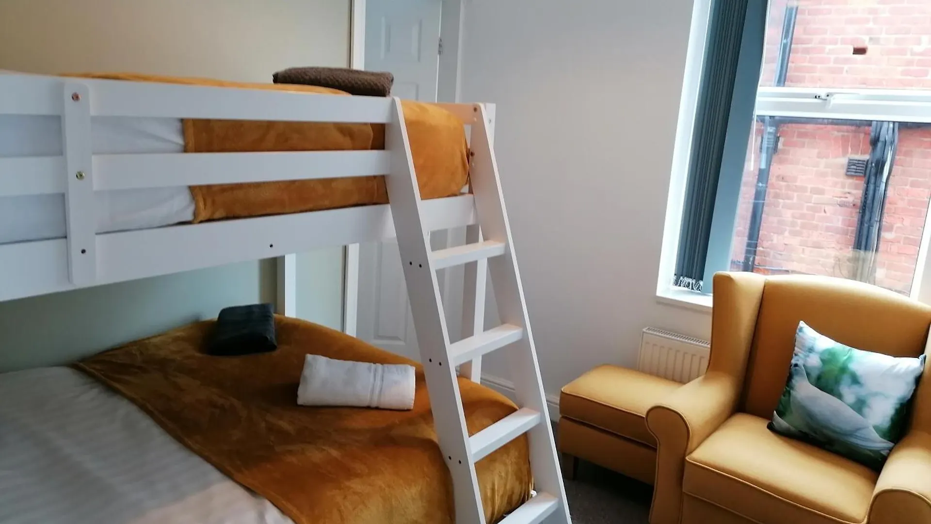 Blok 3 -Jacuzzi Suites, Apartment & Ensuite Rooms Blackpool